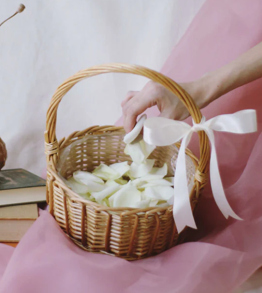 Flower Girl Petal Basket (Basket + Petals)